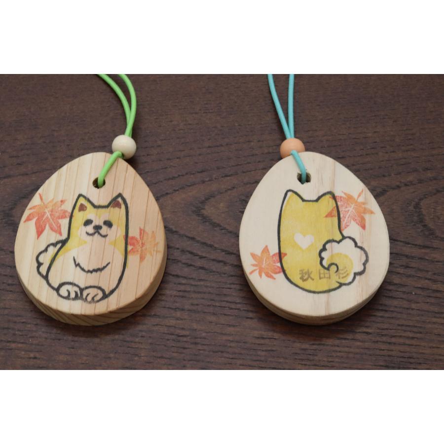 秋田杉で作った趣味のストラップ　秋田犬模様　ハンドメイド　手作り　こだわりの逸品　秋のイメージ | 