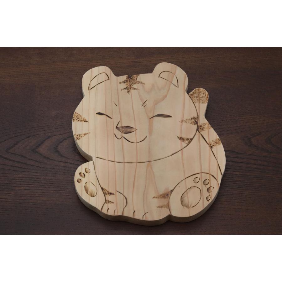 秋田杉で作った趣味の鍋敷き　トラ模様　木製　ハンドメイド　手作り　こだわりの逸品 | 