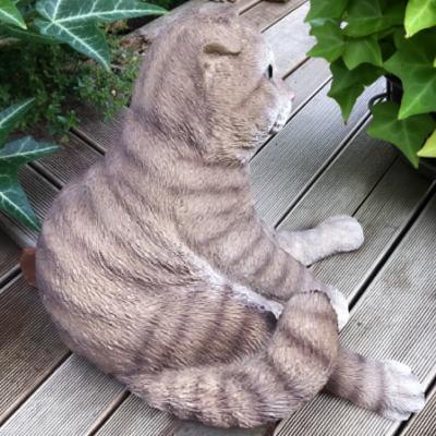 猫の置物 サバトラ まったり猫 Ｎ１５７７２ キャット ガーデンオブジェ オーナメント ネコ ガーデン オブジェ ガーデニング_3