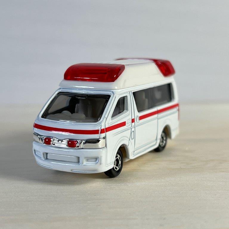 トミカ 救急車 セット 緊急車両 タカラトミー ミニカー 3種類 No.79