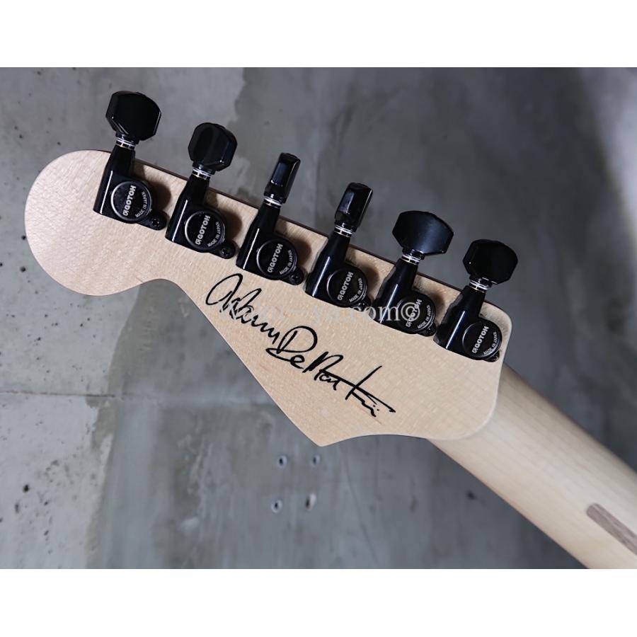 Charvel USA Custom Shop Warren De Martini/ Signature / SnakeSkin