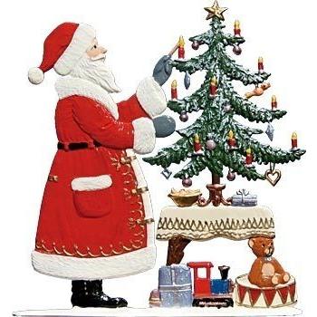 クリスマスツリーを飾るサンタクロース