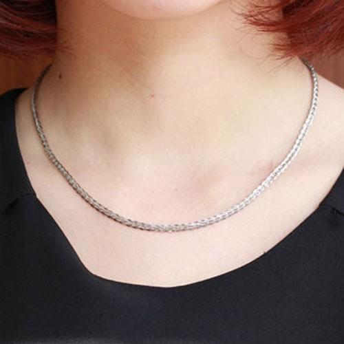 【新品未使用】プラチナチェーンネックレス プラチナ チェーン ネックレス pt850 トリプルスパイク 幅 0.7mm