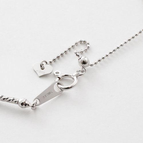 18金製 形状記憶 チタン入K18金 ショートロング・ミラクルカットミラーボールネックレス（ホワイトカラー）の画像