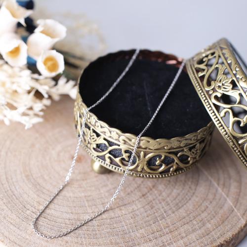 純プラチナ 落着いた色合い Pt999 丸アズキ チェーンネックレス 細く 繊細 キラキラ