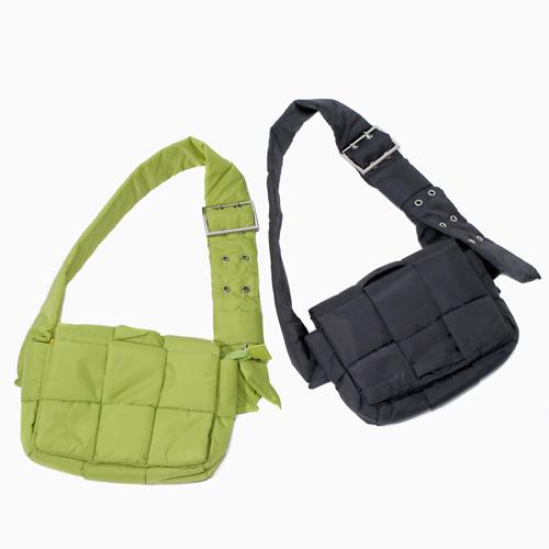 ボディバッグ ショルダーバッグ ワンショルダー バッグ 鞄 BAG 軽量