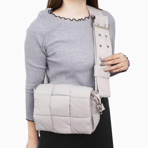 ボディバッグ ショルダーバッグ ワンショルダー バッグ 鞄 BAG