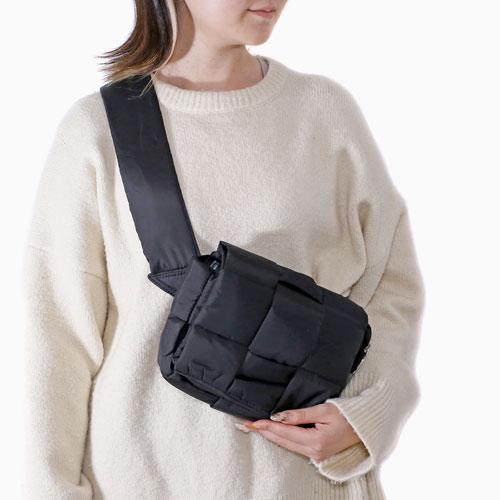 ボディバッグ ショルダーバッグ ワンショルダー バッグ 鞄 BAG 軽量