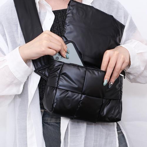 ボディバッグ ショルダーバッグ ワンショルダー バッグ 鞄 BAG 軽量