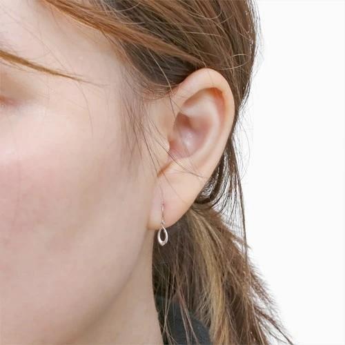プラチナ Pt900 Platinum じすく ドロップ ティアドロップ 小さめ 華奢