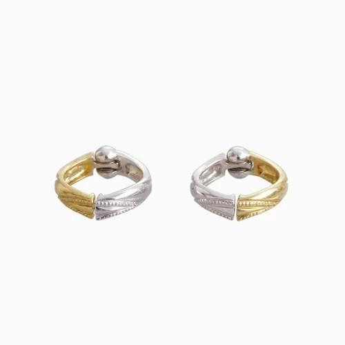18金 K18 ピアリング ツーカラー シンプル ウェーブ リバーシブル 正規品 k18 k18WG刻印入り クリップ式イヤリング 18k イヤーカフ ノンホールピアス シンプルの画像