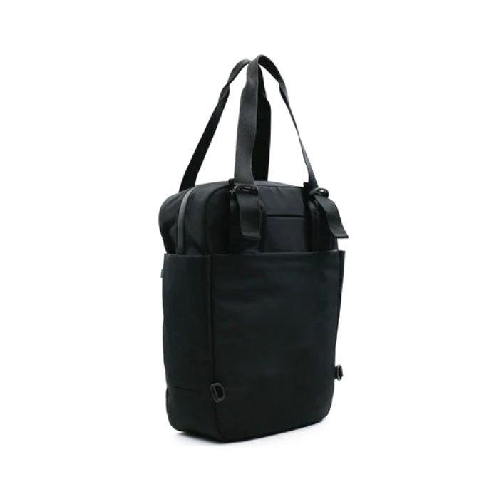 【ほぼ新品】Incase Transfer 2Way15.1Lリュックトート incase（インケース） トートバッグ リュック Transfer 2-Way Tote