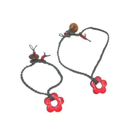 愛犬とペアアクセサリー クラシックレッドフラワー 愛犬とおそろいアクセサリー ハンドメイド 犬のネックレス Pah034 犬洋服のお店わんわんくろざぁーず 通販 Yahoo ショッピング