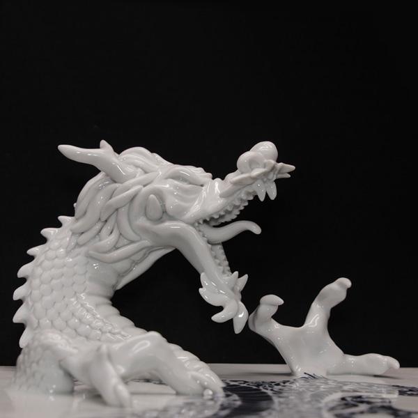 砥部焼 おしゃれ ドラゴンプレート 龍 辰 風水 置物 オブジェ 手作り