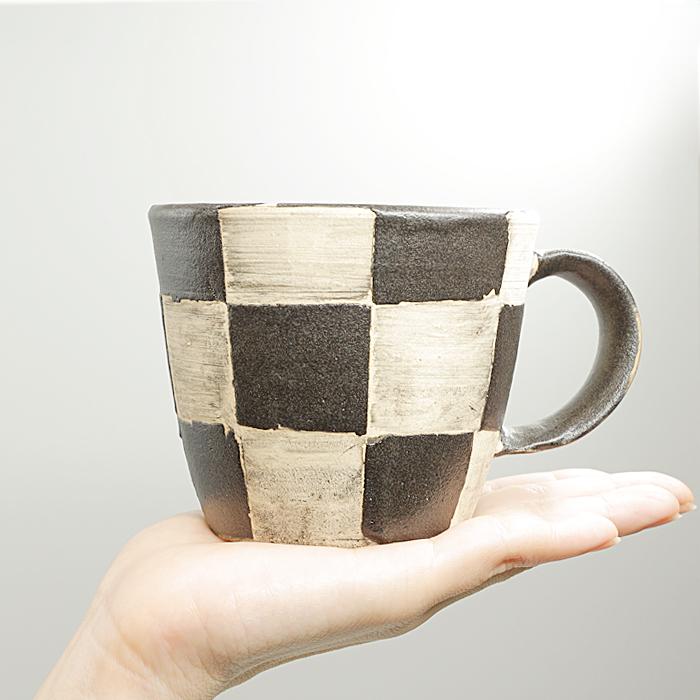 マグカップ 黒 市松模様 コーヒーカップ コップ バイカラー ツートーン