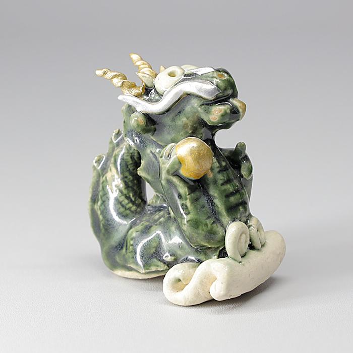 翡翠 龍 ドラゴン 飛躍龍 縁起物 置物 Amazon.co.jp: 翡翠の置物 龍の像 装飾 万事順調 龍舟 船運 運勢