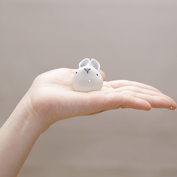 砥部焼 干支 卯 青 兎 うさぎ かわいい 縁起物 陶器 手作り 器屋ひより