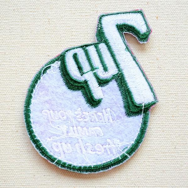ワッペン アイロン おしゃれ 刺繍 ロゴワッペン 7up セブンアップ 名前