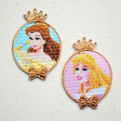 ワッペン ディズニープリンセス 王冠 ベルとオーロラ姫 名前 作り方 My550 My148 My550 My148 ワッペン 雑貨通販ワッペンストア 通販 Yahoo ショッピング