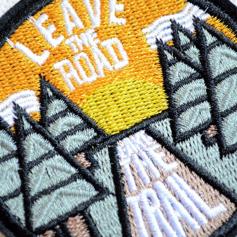 ワッペン アイロン おしゃれ 刺繍 LEAVE THE ROAD アウトドア 名前