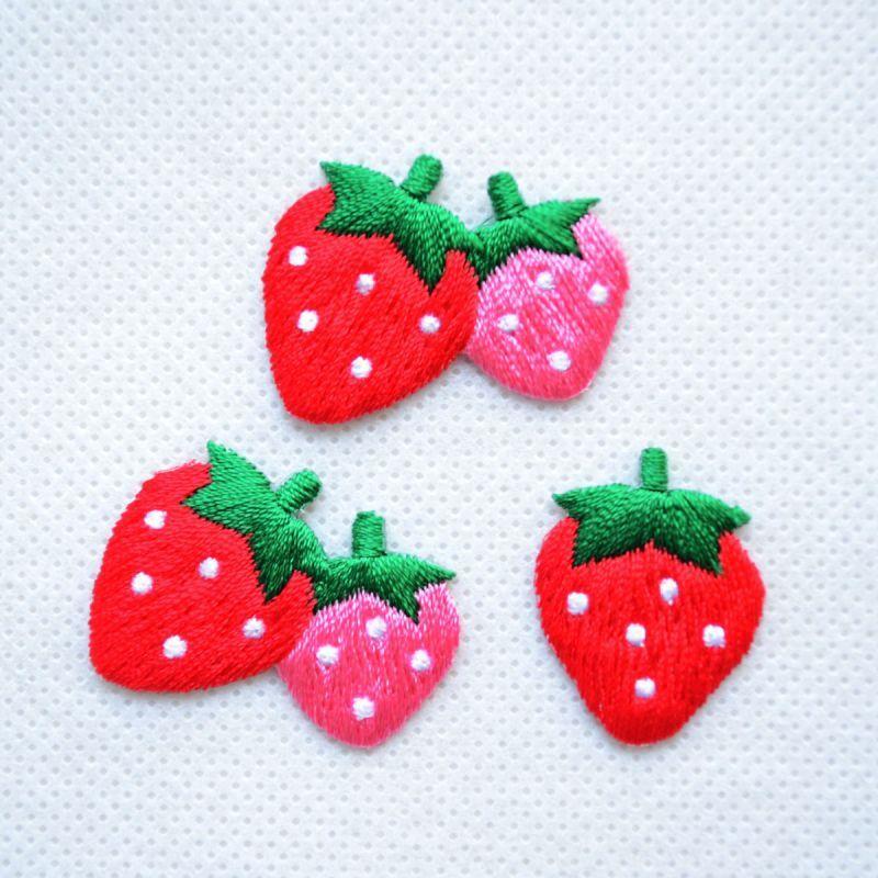 【480円】(お名前)苺（いちご）のオーダーアイロンワッペン ワッペン アイロン おしゃれ 刺繍 いちご (3枚組) 名前 作り方