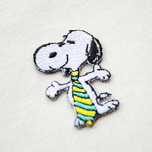 SNOOPY（スヌーピー） ワッペン 刺繍 アイロン タイ グッズ バッグ