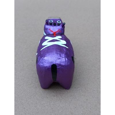 めたりっくべこ(小)　バイオレッド　日本のお土産会津張子赤べこ　約　8.0×4.0×3.5（cm） |  | 02