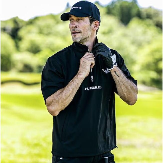 1PIU1UGUALE3 GOLF 113 WP S/S HALF ZIP ウノピゥウノウグァーレトレ
