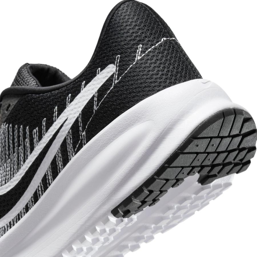 NIKE（ナイキ） スニーカー メンズ 黒 ランニング シューズ 厚底 ラン