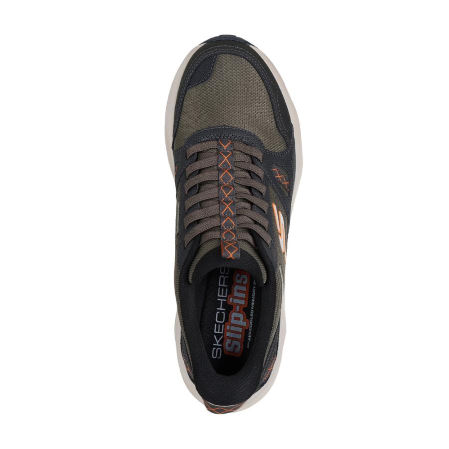 SKECHERS（スケッチャーズ） スリップインズ メンズ スニーカー 撥水