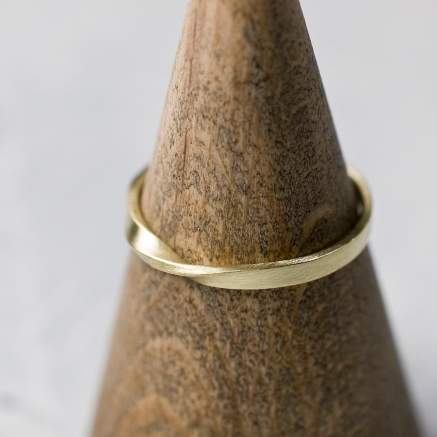 真鍮ワンポイントハーフツイストリング 2.0mm幅 つや消し 3号〜27号｜WKH 1PT HALF TWIST RING 2.0 bs matte｜FA-751 |  | 01