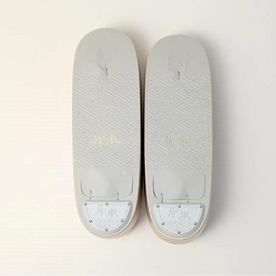 紗織 ブランド 草履 バッグ セット 帯地 シルバー フォーマル Lサイズ H4 楽天市場】草履バッグ セット 礼装用 紗織-saori-ブランド 帯地