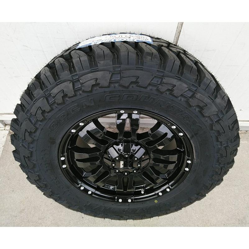 265/65R17 トーヨースタッドレスプラドサーフに