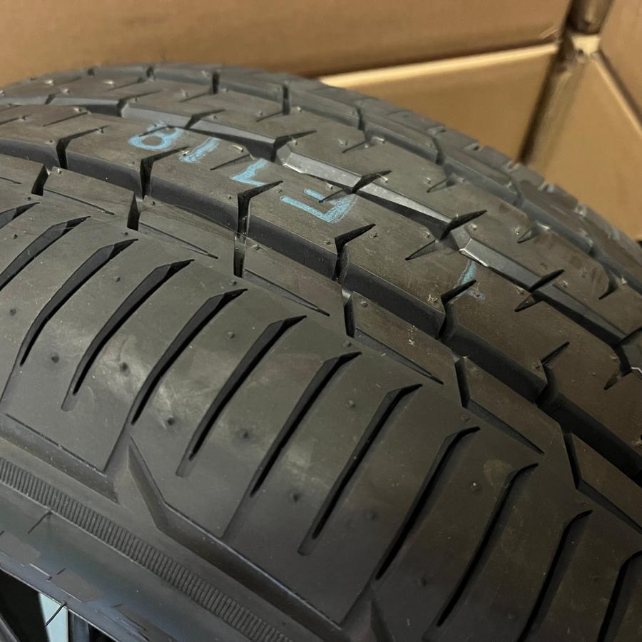 TOYO TIRES（トーヨータイヤ） 車検対応 18インチ 200系ハイエース