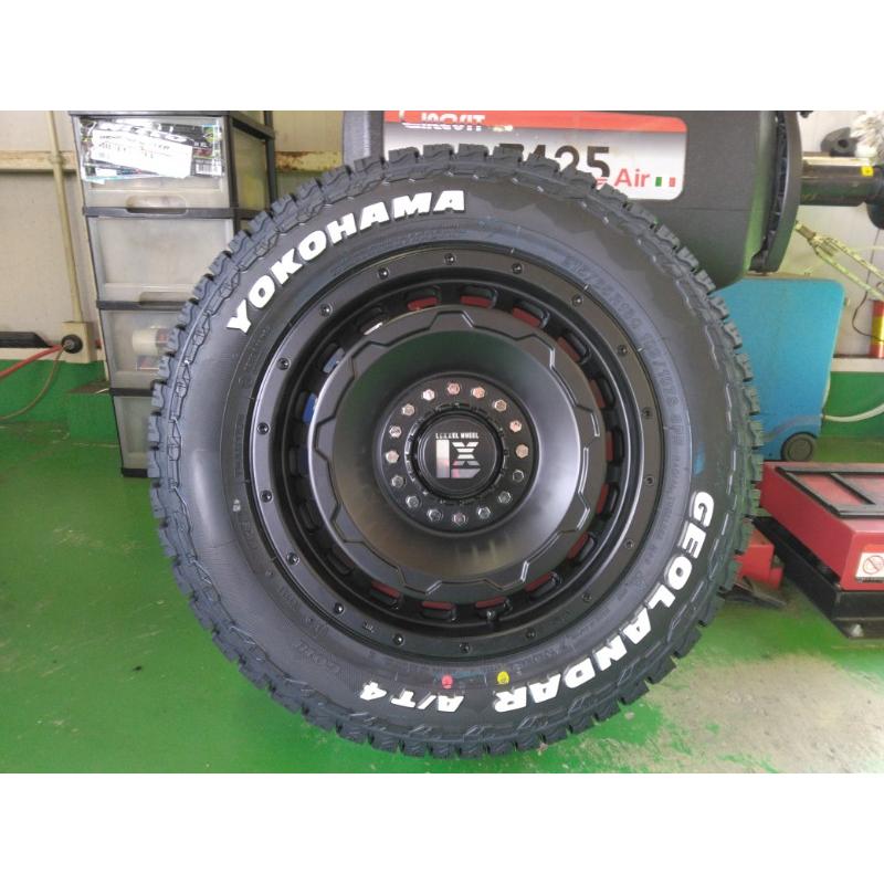 16インチ⭐️ヨコハマAT4✨⭐️車検対応⭐️マットブラック⭐️新品⭐️キャラバン⭐️ ヨコハマタイヤ（YOKOHAMA TIRE） 新品 4本 日産 キャラバン NV350