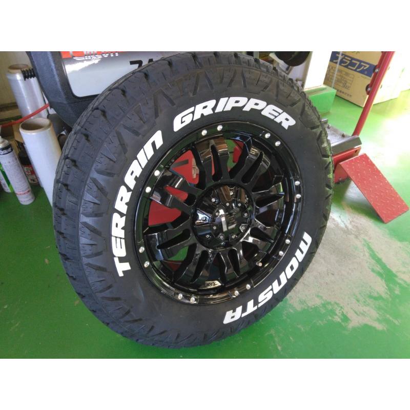 MONSTA TYRES お買い得 特価 新品 MONSTA TERRAIN GRIPPER 265/65R17