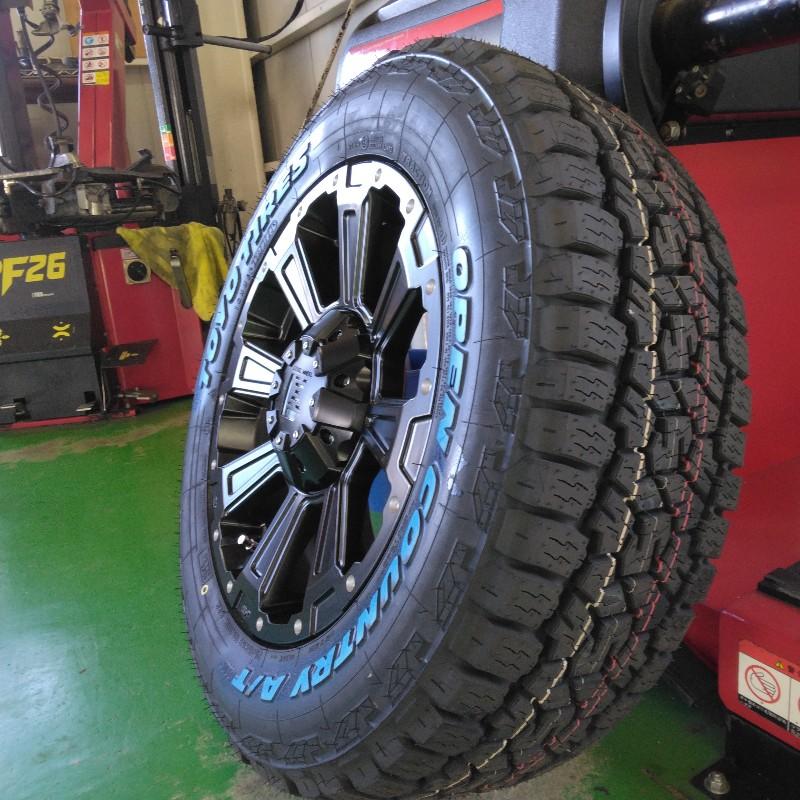 さとちゃん　ハイエース　タイヤ　No.3 ハイエース 新品 4本セット 200系 車検対応 サマータイヤ ホイール