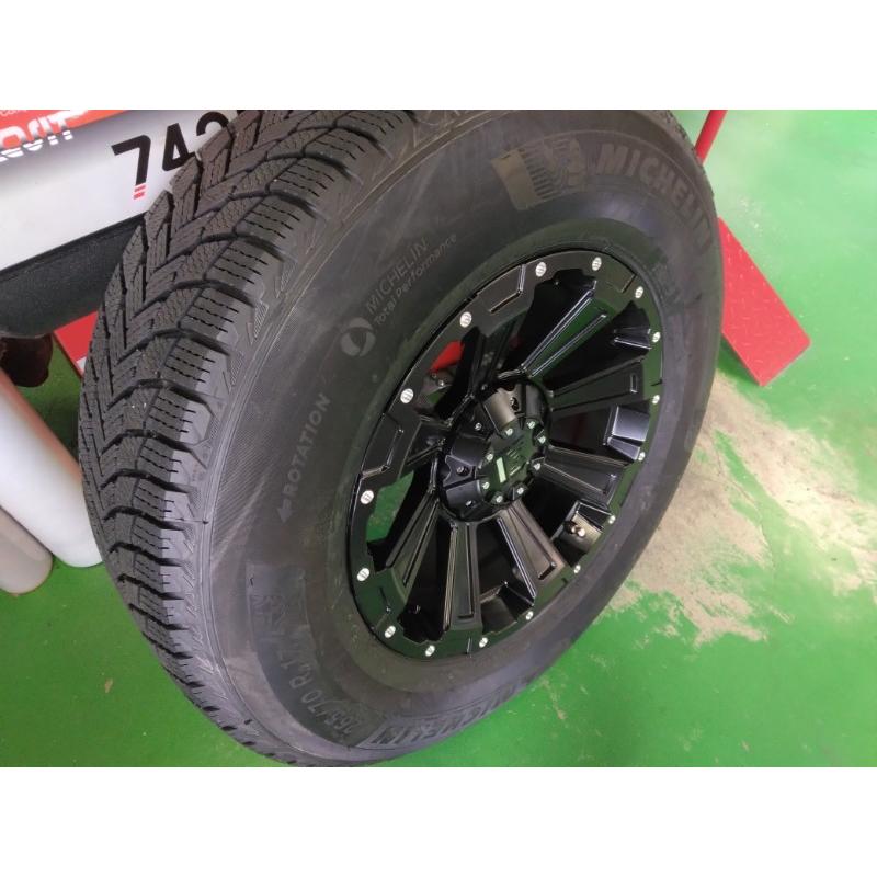 ランクル300 / 250美品スタッドレスセット 265/70R17 BRUT X-ICE XI3 ランクル250 ランドクルーザー300 スタッドレスタイヤ