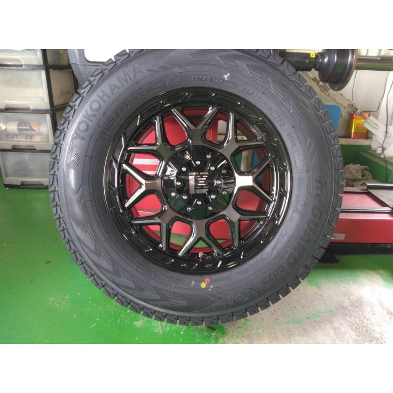 札幌発 店頭引取可【新品】YOKOHAMA ice GUARD G075 225/70R16 103Q 16インチ スタッドレス 4本 22年製 デリカD5 RAV4等(JRC129) アイスガード SUV G075 新品 スタッドレス デリカD5 デリカ D5 DELICA