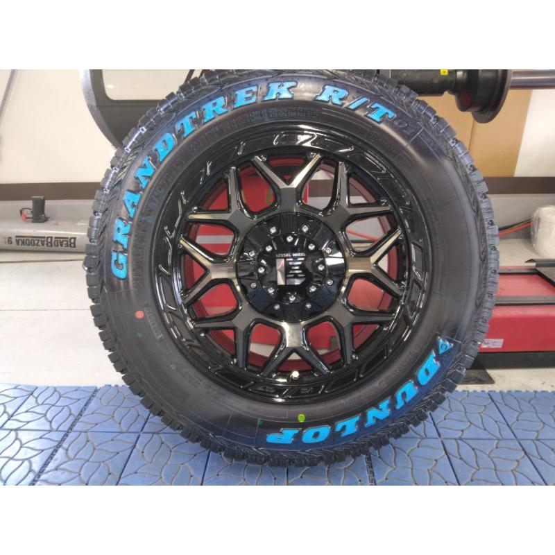 DUNLOP（ダンロップ） 【ホワイトレター】 200系 ハイエース タイヤ