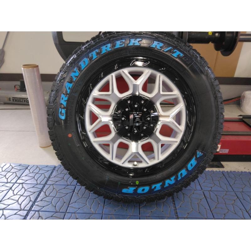 DUNLOP（ダンロップ） 【ホワイトレター】 200系 ハイエース タイヤ