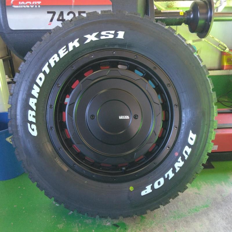 ジムニー 即納 ノマド シエラ スタッドレス タイヤホイールセット 