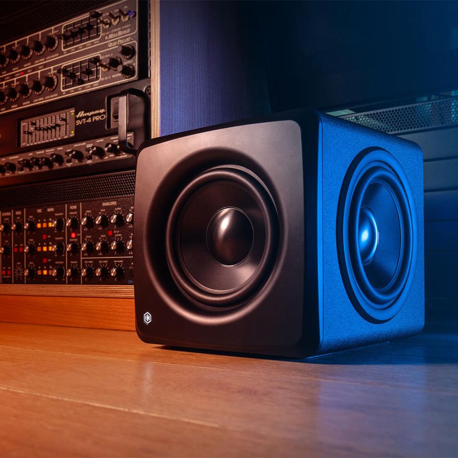 iK multimedia iLoud Sub 年度末特価！ IK Multimedia(アイケーマルチメディア) iLoud Sub サブ ウーファー