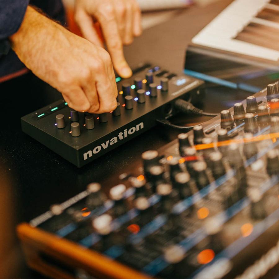 novation(ノベイション) Launch Control 3 MIDI コントローラー フェーダー エンコーダー DTM DAW_7