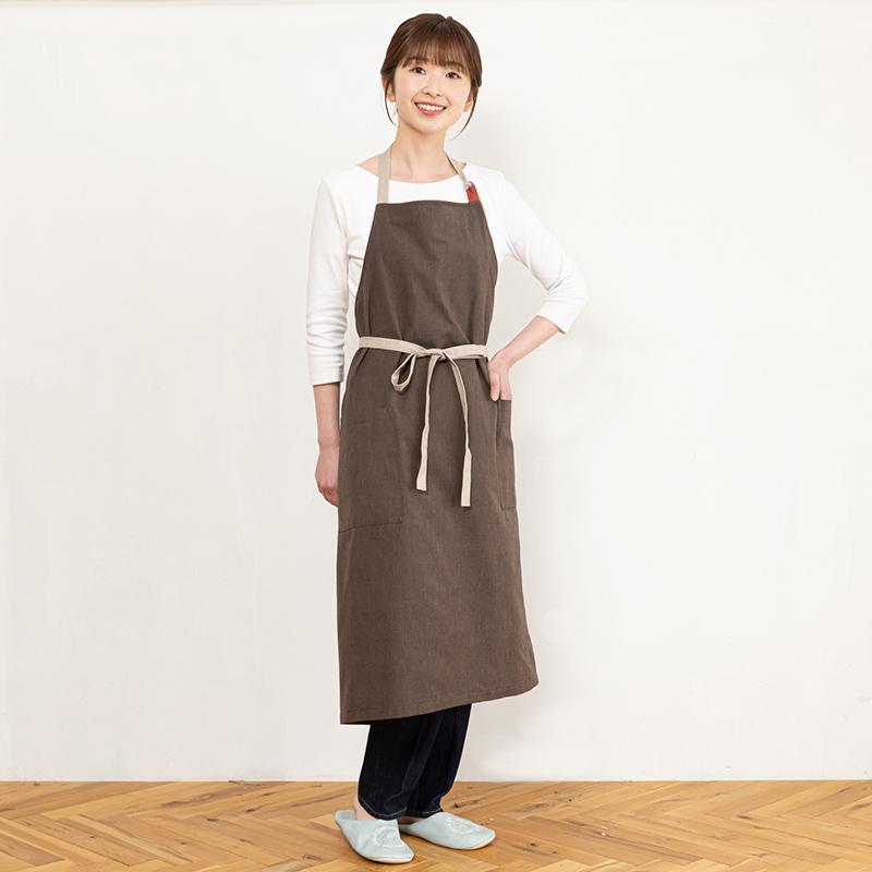 リネンエプロン　カフェエプロン　ネストローブ　ヴェリテクール　grin ichi fog linen work｜軽やかに、スマートに。リネンとレザーが織りなす