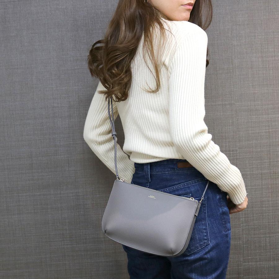 並行輸入　バッグ A.P.C. 【並行輸入品】アーペーセー バッグ レディース