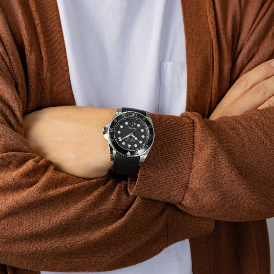 【並行輸入品】グッチ GUCCI DIVE YA136204B 腕時計 メンズ ブラック クオーツ アナログの画像