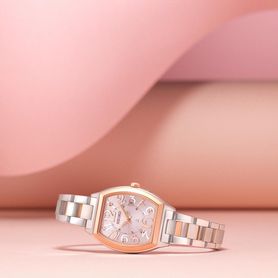 【オリジナルノベルティプレゼント!】SEIKO ルキア SSVW214 らくらくアジャスト方式 Essential Collection ソーラー電波修正 腕時計 レディースの画像