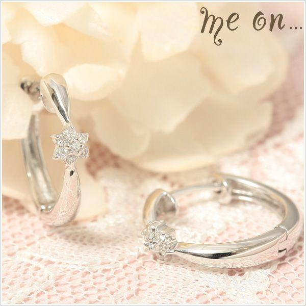 K10ホワイトゴールド(WG)フラワーモチーフ・ダイヤモンド・リング