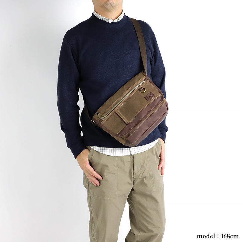 Lee（リー） crash ショルダーバッグ ミニショルダーバッグ